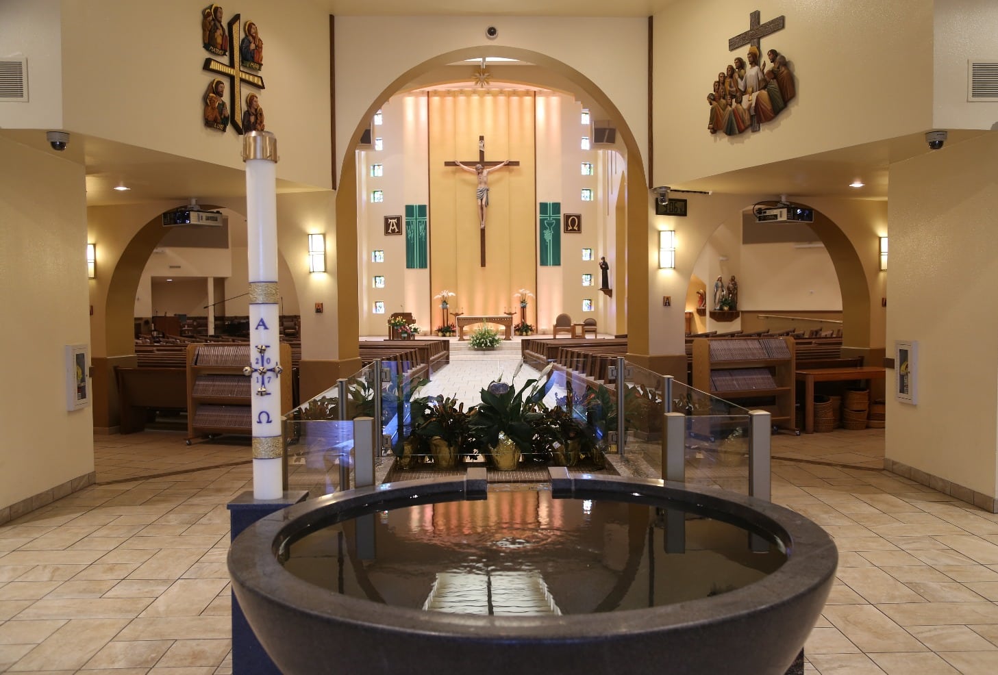 Imagen de: St. Elizabeth Ann Seton Church. Descubre 10 Opciones de Iglesias Católicas en Las Vegas. Descarga Horarios de Misa en tu celular hoy!