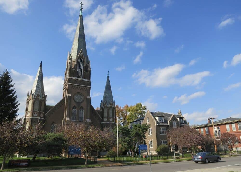 St. Matthew the Apostle Catholic Church, Iglesia Catolica en St Louis - Horarios de Misa.