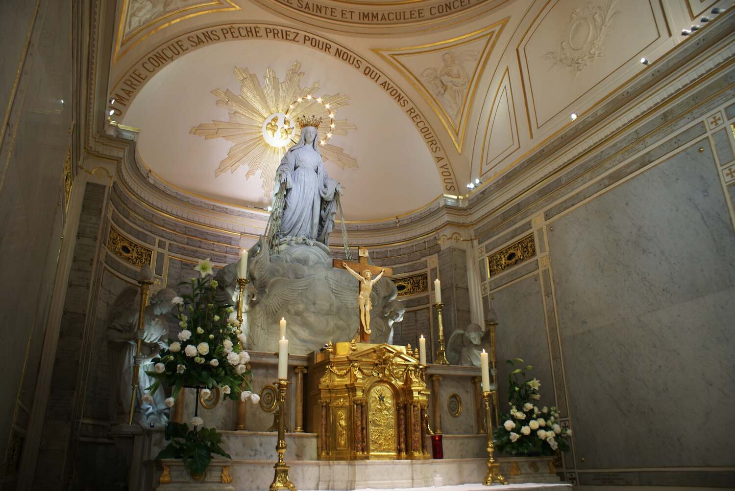 Capilla de Nuestra Señora de la Medalla Milagrosa.