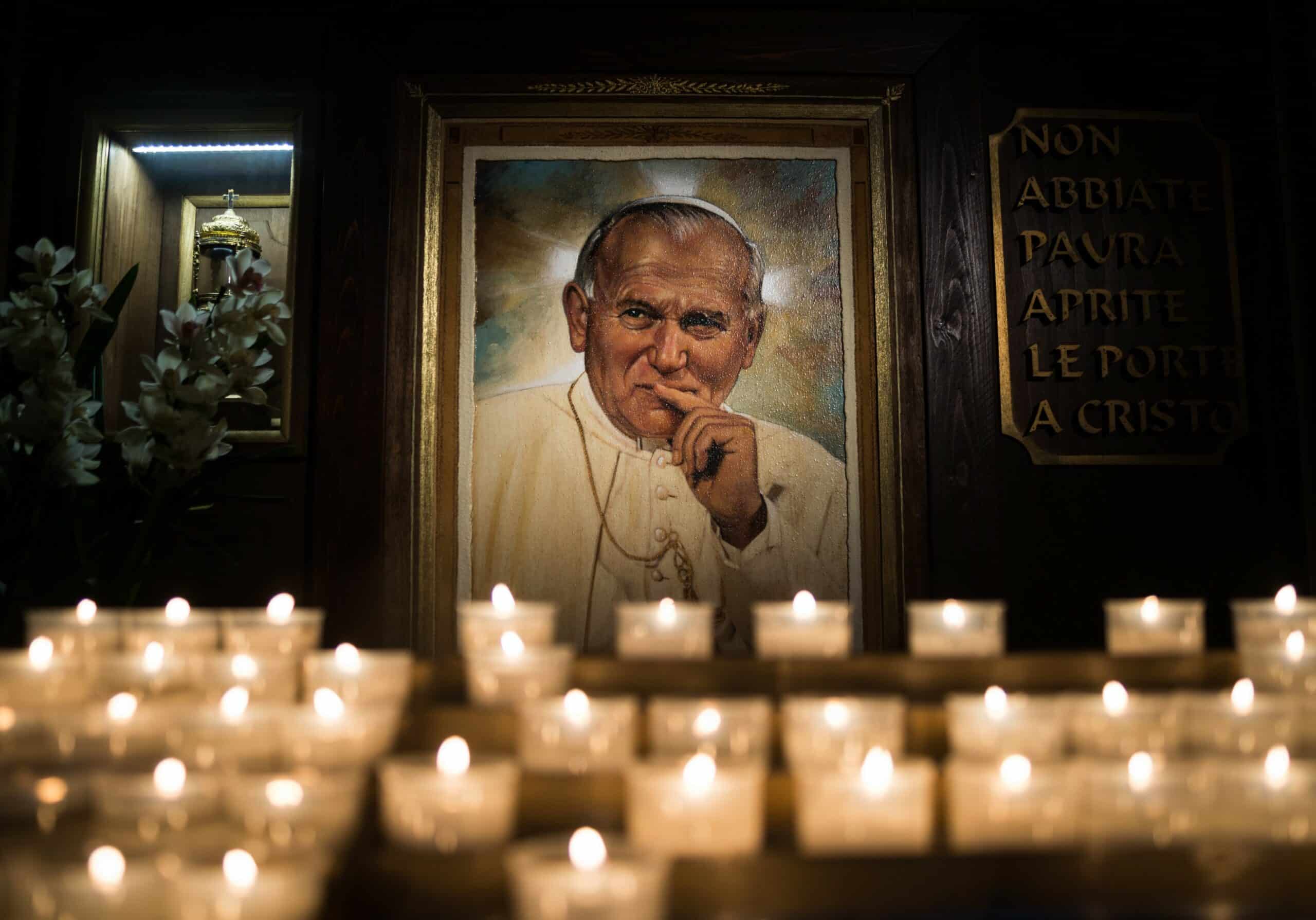 Juan Pablo ii. Papa Juan Pablo 2. Santo Polaco.