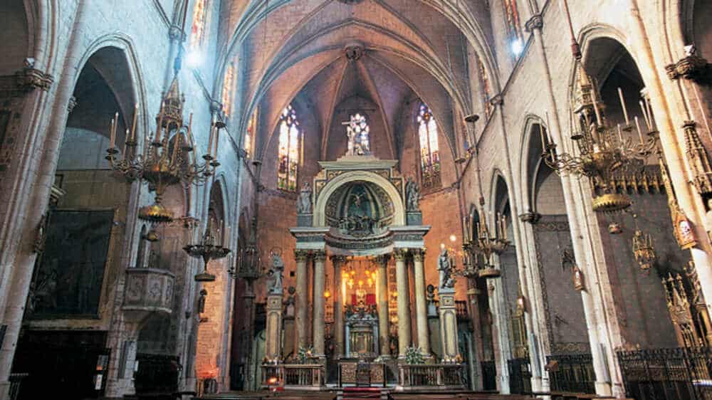 Basílica de Santos Justo y Pastor - Iglesias de Barcelona Fotos - Horarios de Misa