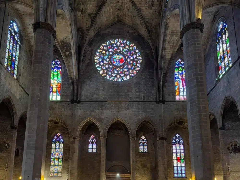 Santa María del Mar - Iglesias en Barcelona Fotos - Horarios de Misa