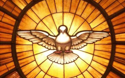 ¿Quién es el Espíritu Santo y Qué Hace?