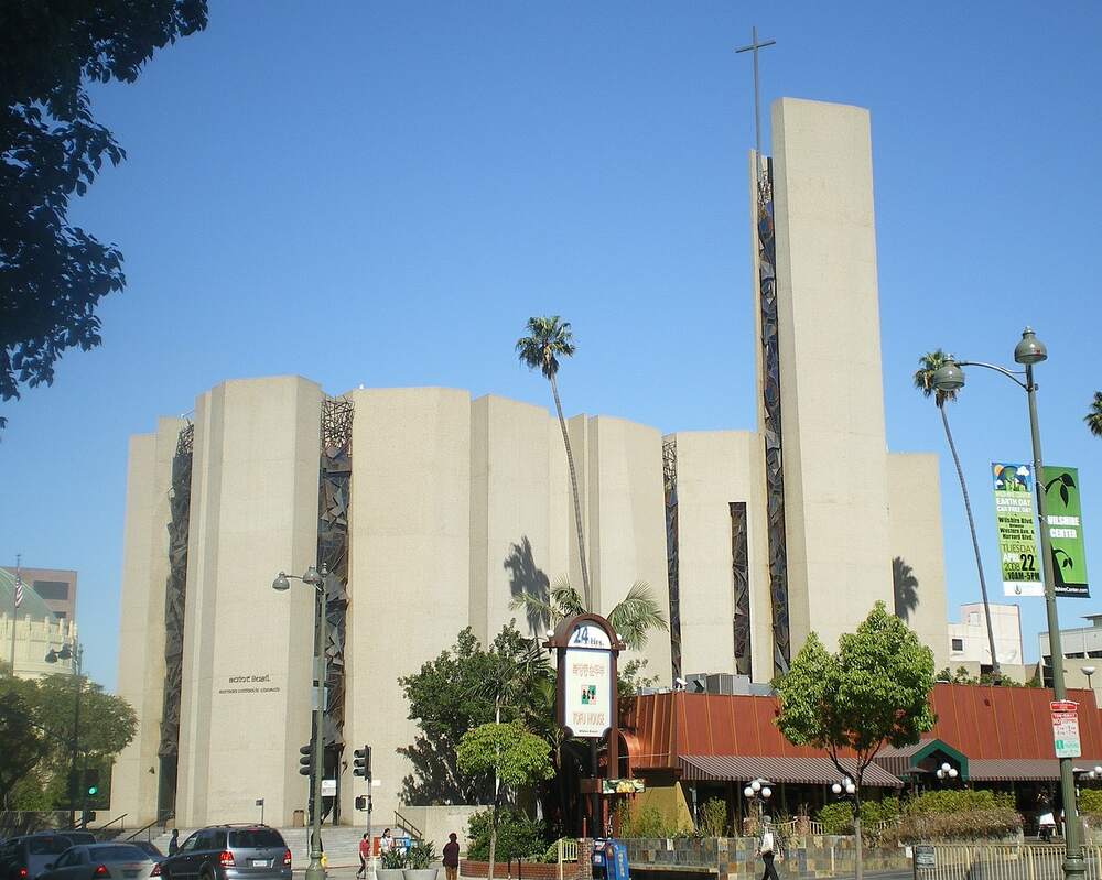Misa en Los Ángeles-St. Basil Catholic Church-Horarios de Misa